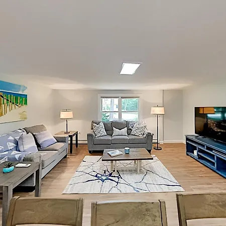 Half-Acre Haven Vila